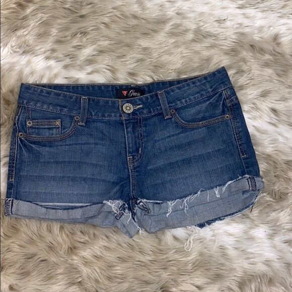 Y2K vintage style Guess Brand Jean shorts - Picture 1 of 11